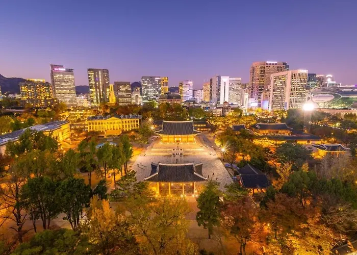 At Miasageori #up To 6 People #subway 2 Min #airport Bus 2 Min #dongdaemun 10 Min #myeongdong 15 Min #seoul Station 20 Min #gyeongbokgung Palace, Bukchon Hanok Village, Seongsu, Hongdae 25 Min #itaewon 30 Min #gangnam 40 Min アパート ソウル特別市