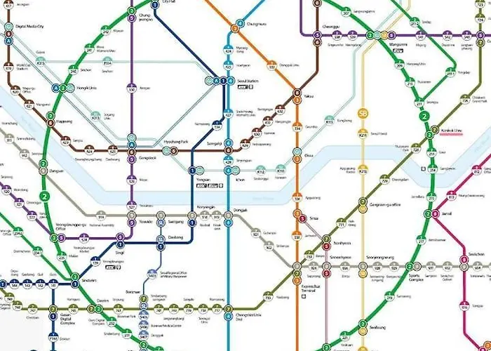 At Miasageori #up To 6 People #subway 2 Min #airport Bus 2 Min #dongdaemun 10 Min #myeongdong 15 Min #seoul Station 20 Min #gyeongbokgung Palace, Bukchon Hanok Village, Seongsu, Hongdae 25 Min #itaewon 30 Min #gangnam 40 Min アパート