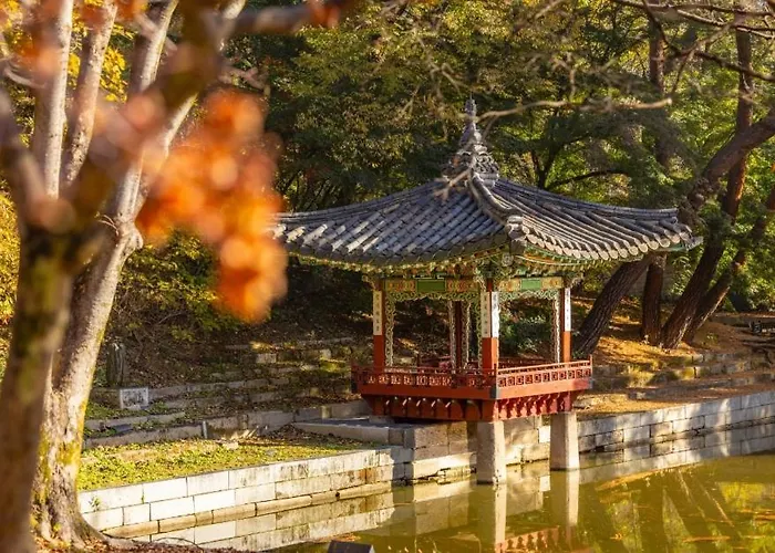 At Miasageori #up To 6 People #subway 2 Min #airport Bus 2 Min #dongdaemun 10 Min #myeongdong 15 Min #seoul Station 20 Min #gyeongbokgung Palace, Bukchon Hanok Village, Seongsu, Hongdae 25 Min #itaewon 30 Min #gangnam 40 Min アパート ソウル特別市