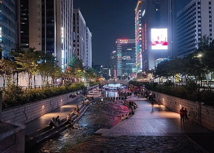 アパート At Miasageori #up To 6 People #subway 2 Min #airport Bus 2 Min #dongdaemun 10 Min #myeongdong 15 Min #seoul Station 20 Min #gyeongbokgung Palace, Bukchon Hanok Village, Seongsu, Hongdae 25 Min #itaewon 30 Min #gangnam 40 Min ソウル特別市