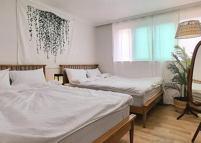 アパート At Miasageori #up To 6 People #subway 2 Min #airport Bus 2 Min #dongdaemun 10 Min #myeongdong 15 Min #seoul Station 20 Min #gyeongbokgung Palace, Bukchon Hanok Village, Seongsu, Hongdae 25 Min #itaewon 30 Min #gangnam 40 Min *